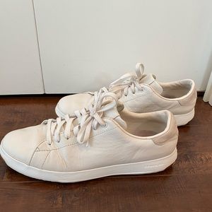 Cole Haan size 9 grand crosscourt shoe